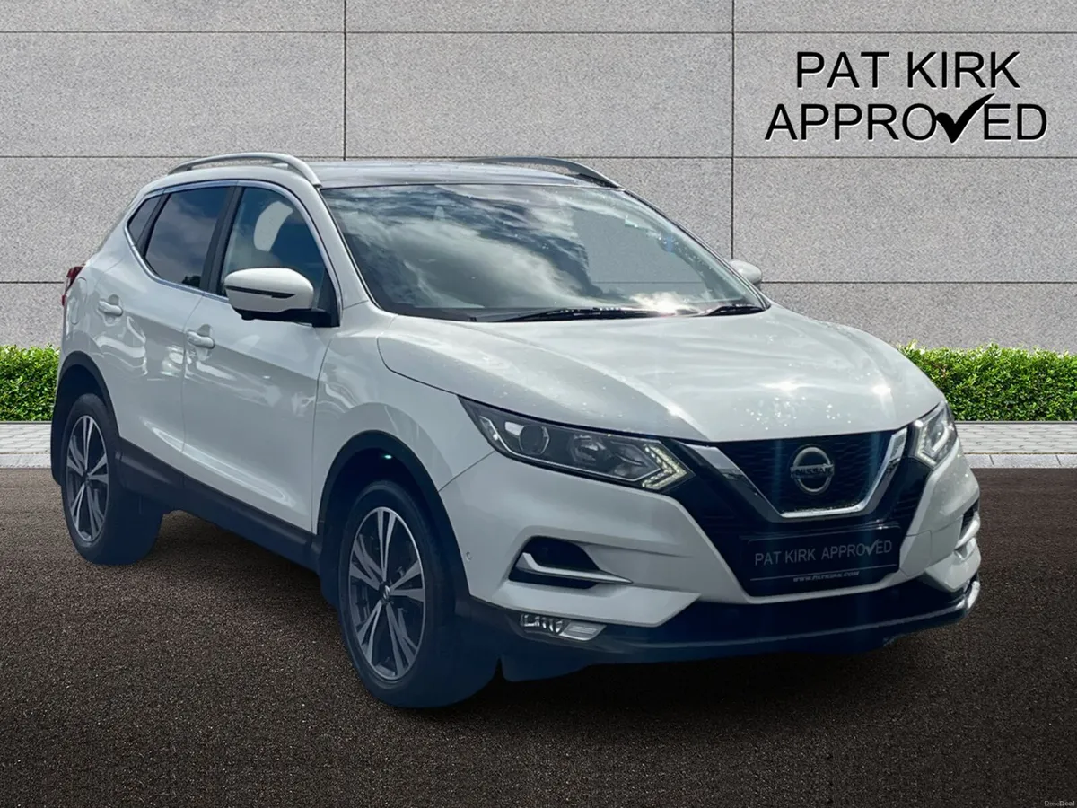 Nissan Qashqai Diesel Hatchback N-Connecta - Image 1