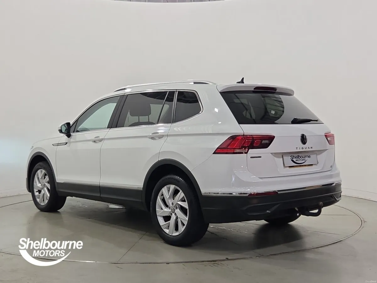 Volkswagen Tiguan Allspace LIFE TSI DSG - Image 2