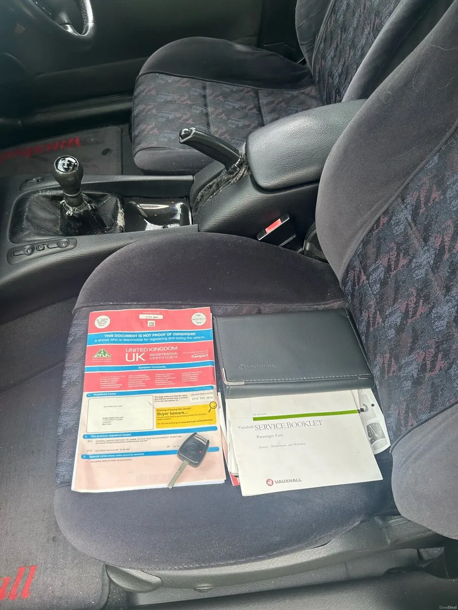 Vauxhall Omega 2.5 manual - Image 6