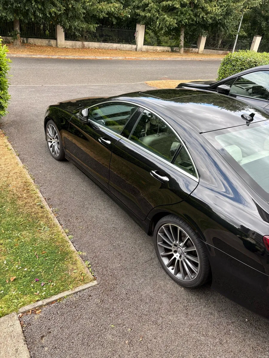 Car - Image 2