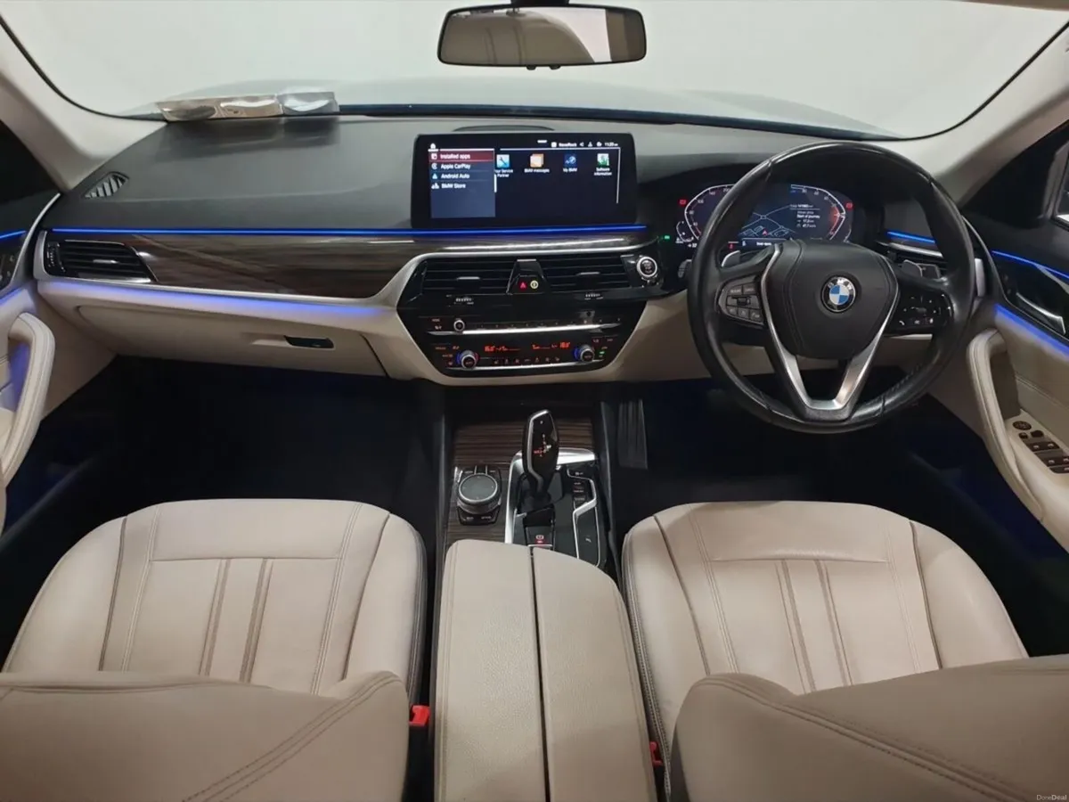 BMW 5-Series 520d SE Saloon - Image 4