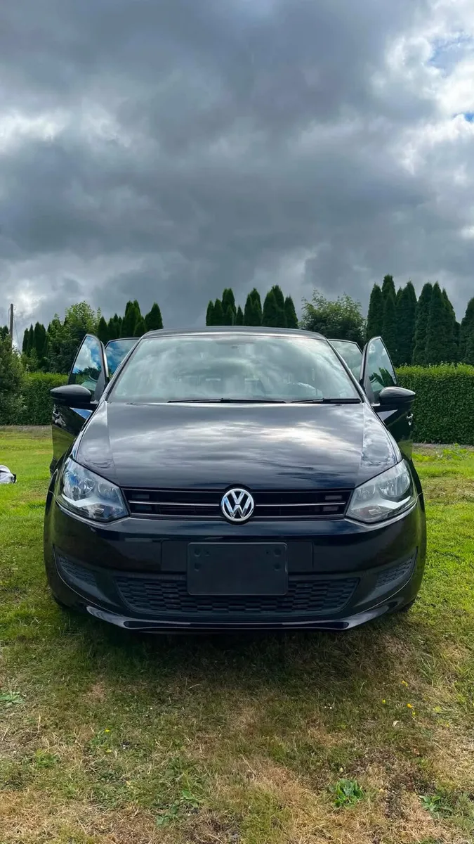 VOLKSWAGON POLO 1.2 PETROL DSG AUTOMATIC 2014 - Image 4