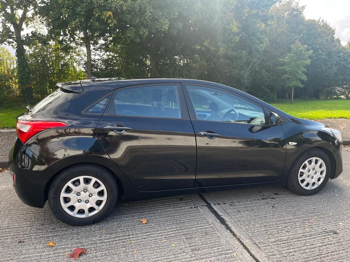 Hyundai i30 1.4 Classic (100PS) 5DR - Image 5