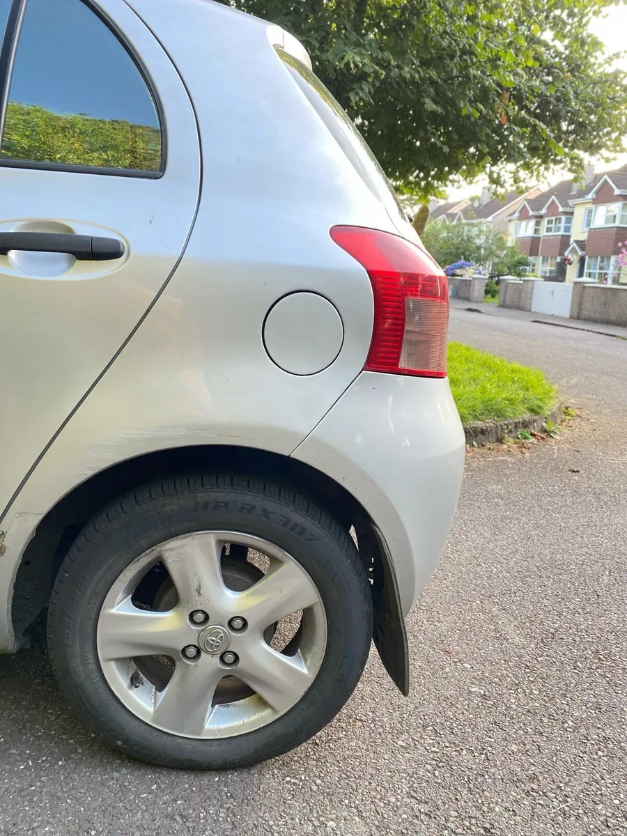 Toyota Yaris - Image 5