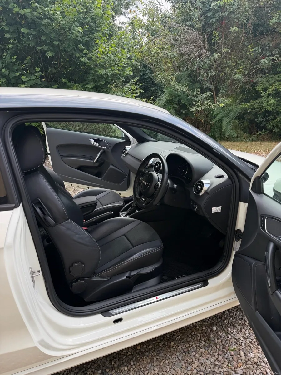 Audi A1 TFSI SLINE STRONIC - Image 5