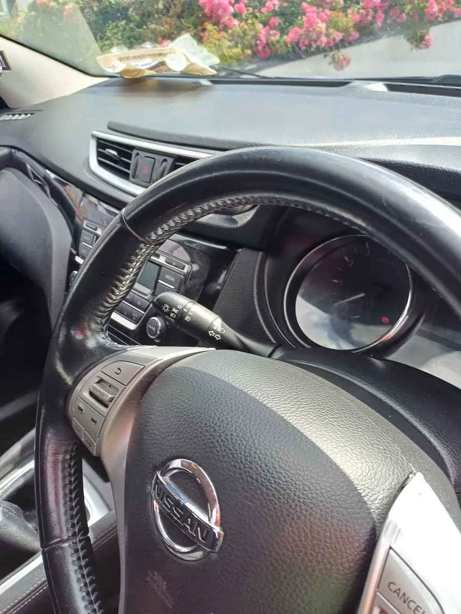 Nissan Qashqai 2015 - Image 3