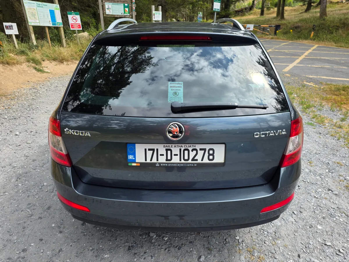 2017 SKODA OCTAVIA 1.6 TDI 110HP COMBI STYLE LOW K - Image 5