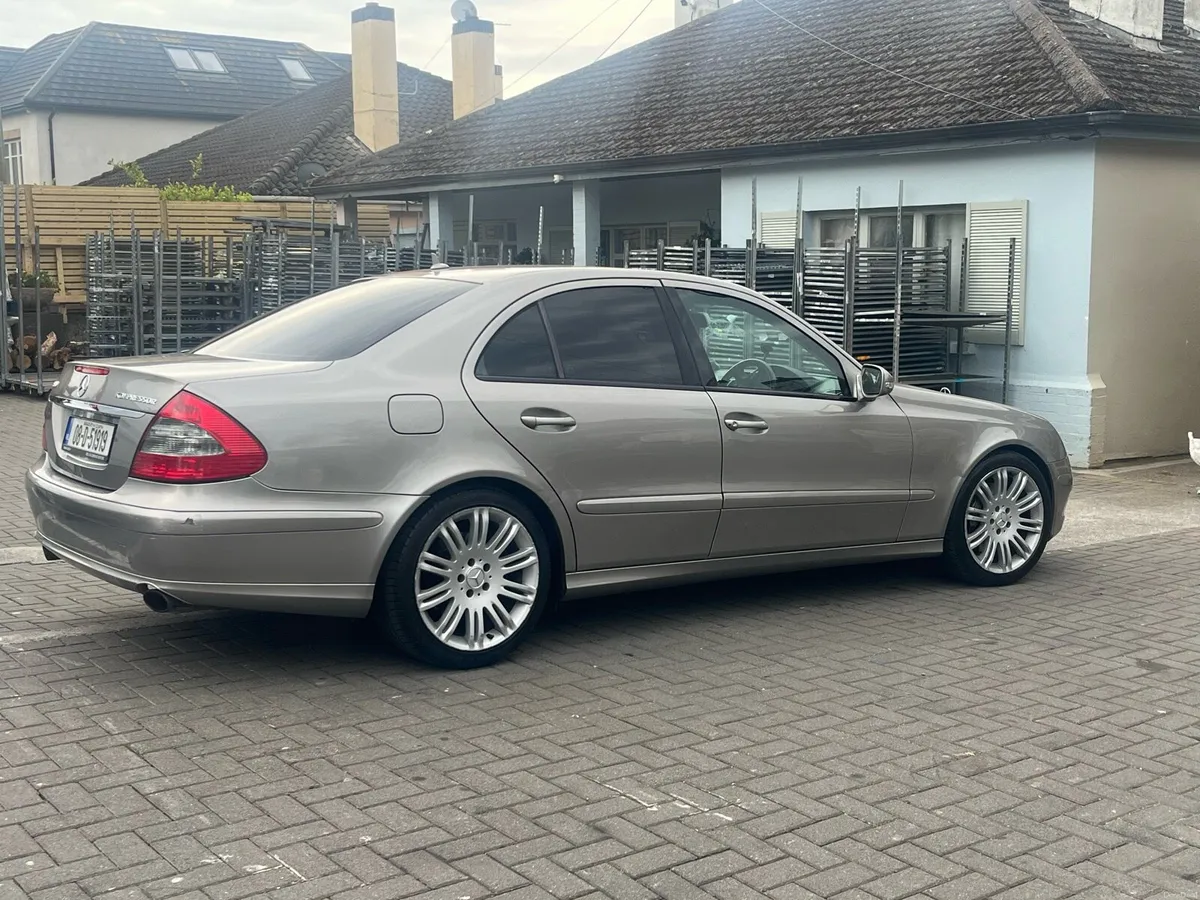 Mercedes Benz w211 - Image 3
