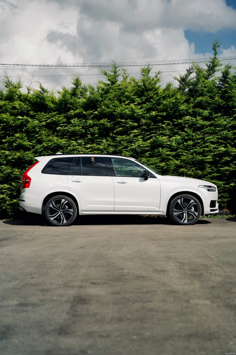 Volvo XC90 T8 Ultimate 2022 | Massage Seats - Image 4