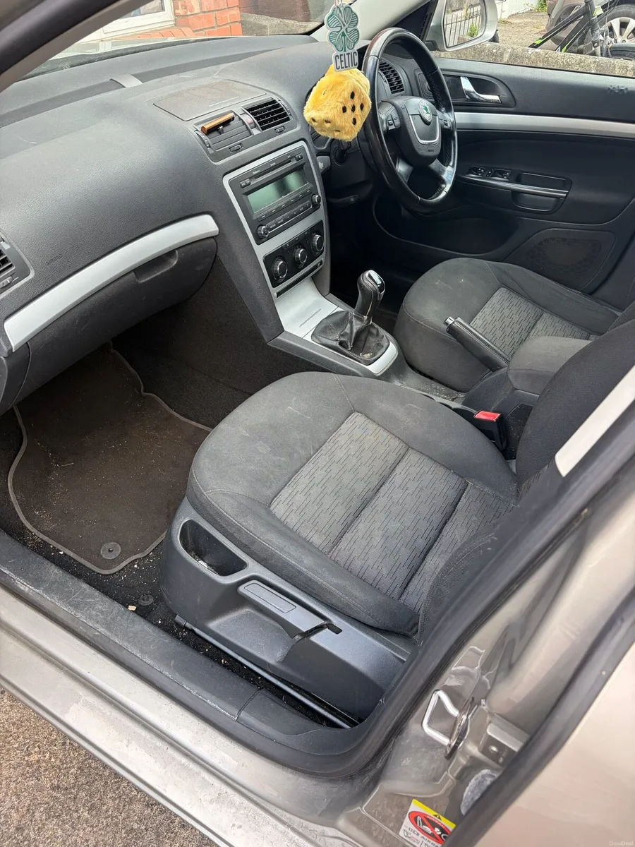 Skoda Octavia 2011 1.2L SOLD AS SEEN - Image 3