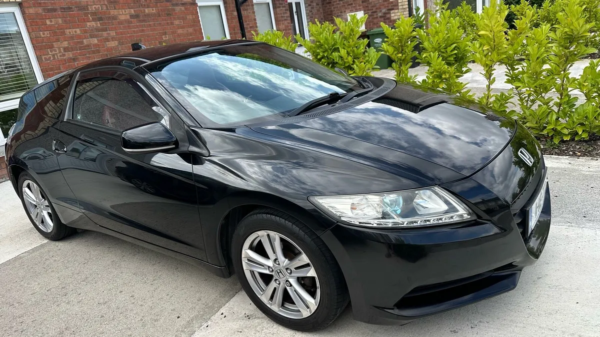 2011 Honda CR-Z Sport, Manual Immaculate - Image 2