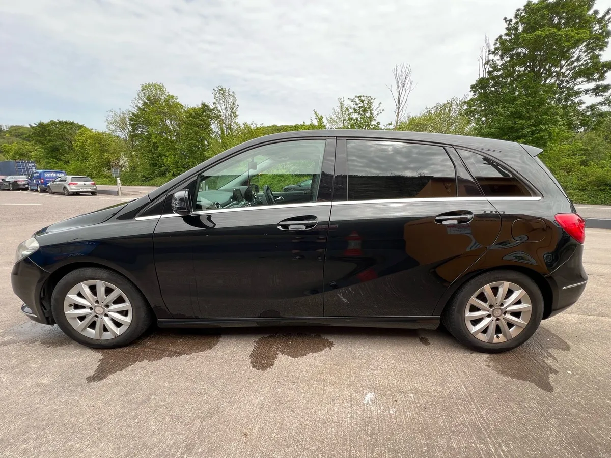 Mercedes Benz B 180 - Image 4