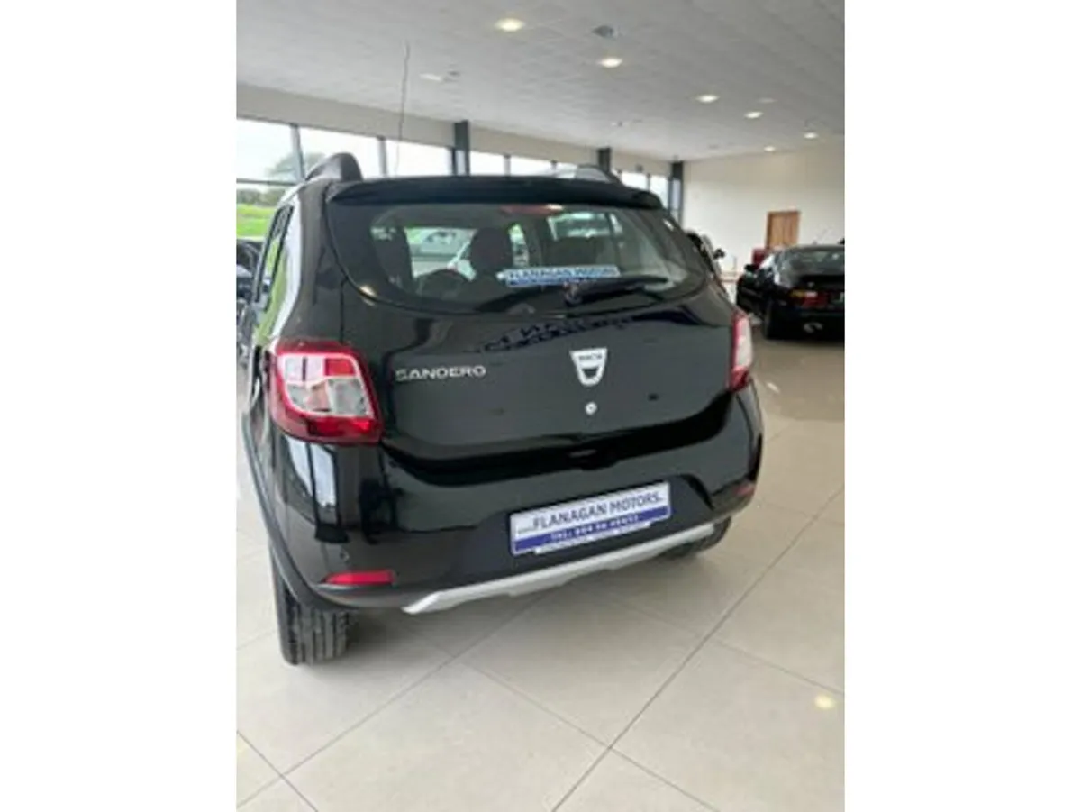 Dacia Sandero Stepway STEPWAY SIGNATURE 1.5 DCI  H - Image 4