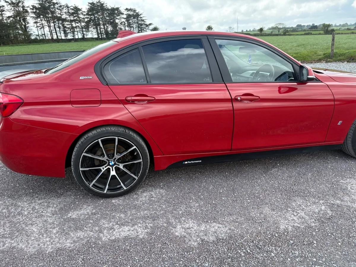 BMW 3-Series 2017 Automatic - Image 1