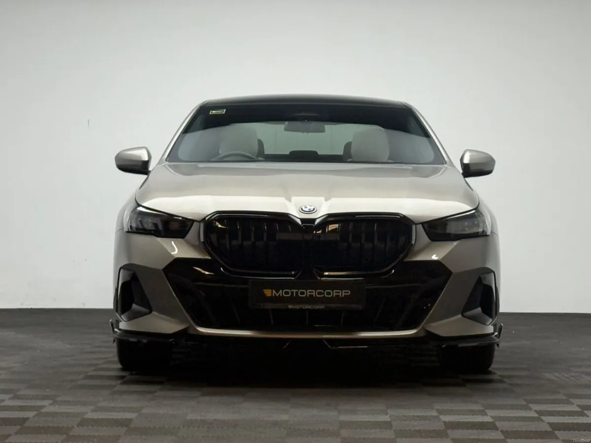 BMW 5-Series 530E M SPORT PRO - Image 2