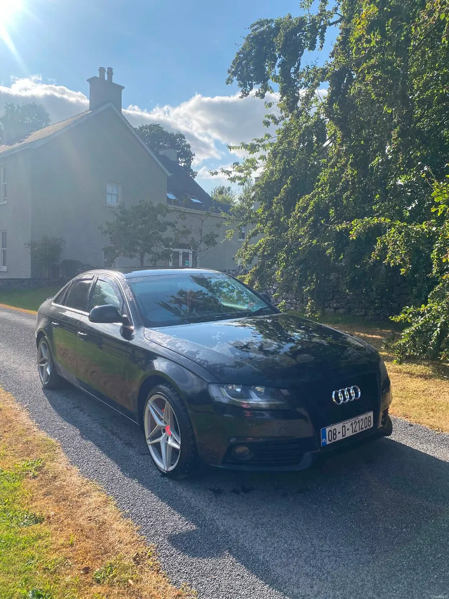 Audi A4 - Image 1