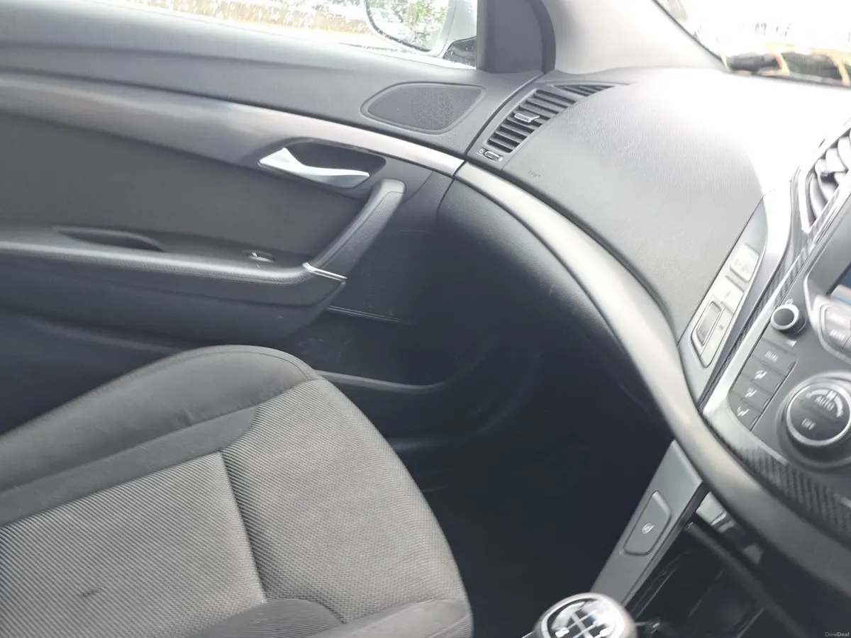 Hyundai i40 2014 - Image 2