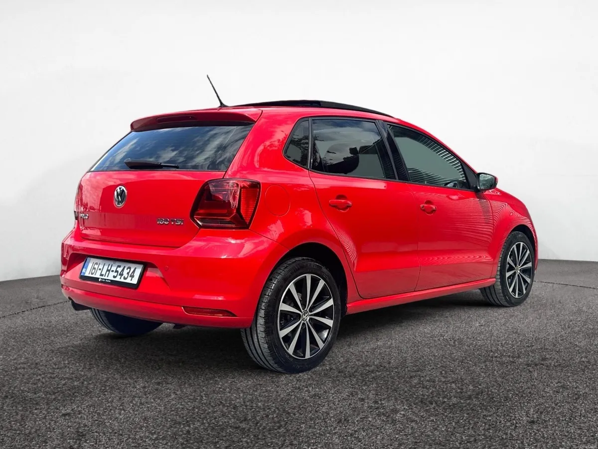 2016 Polo 1.2 TSI **RARE SPEC** SUNROOF ** - Image 5