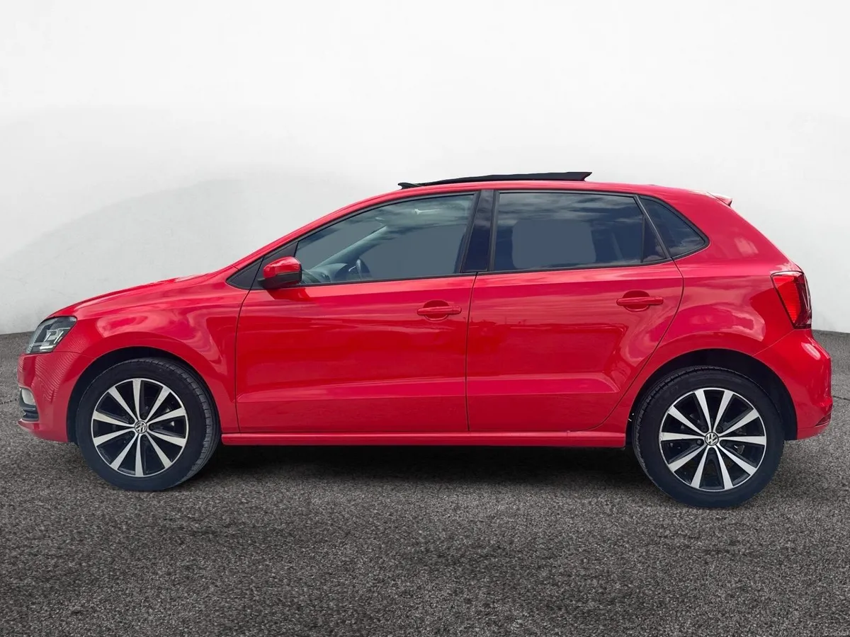 2016 Polo 1.2 TSI **RARE SPEC** SUNROOF ** - Image 2