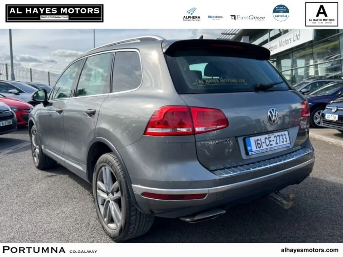 Volkswagen Touareg 3.0 TDI V6 BMT 262HP *PRICE+VAT - Image 2