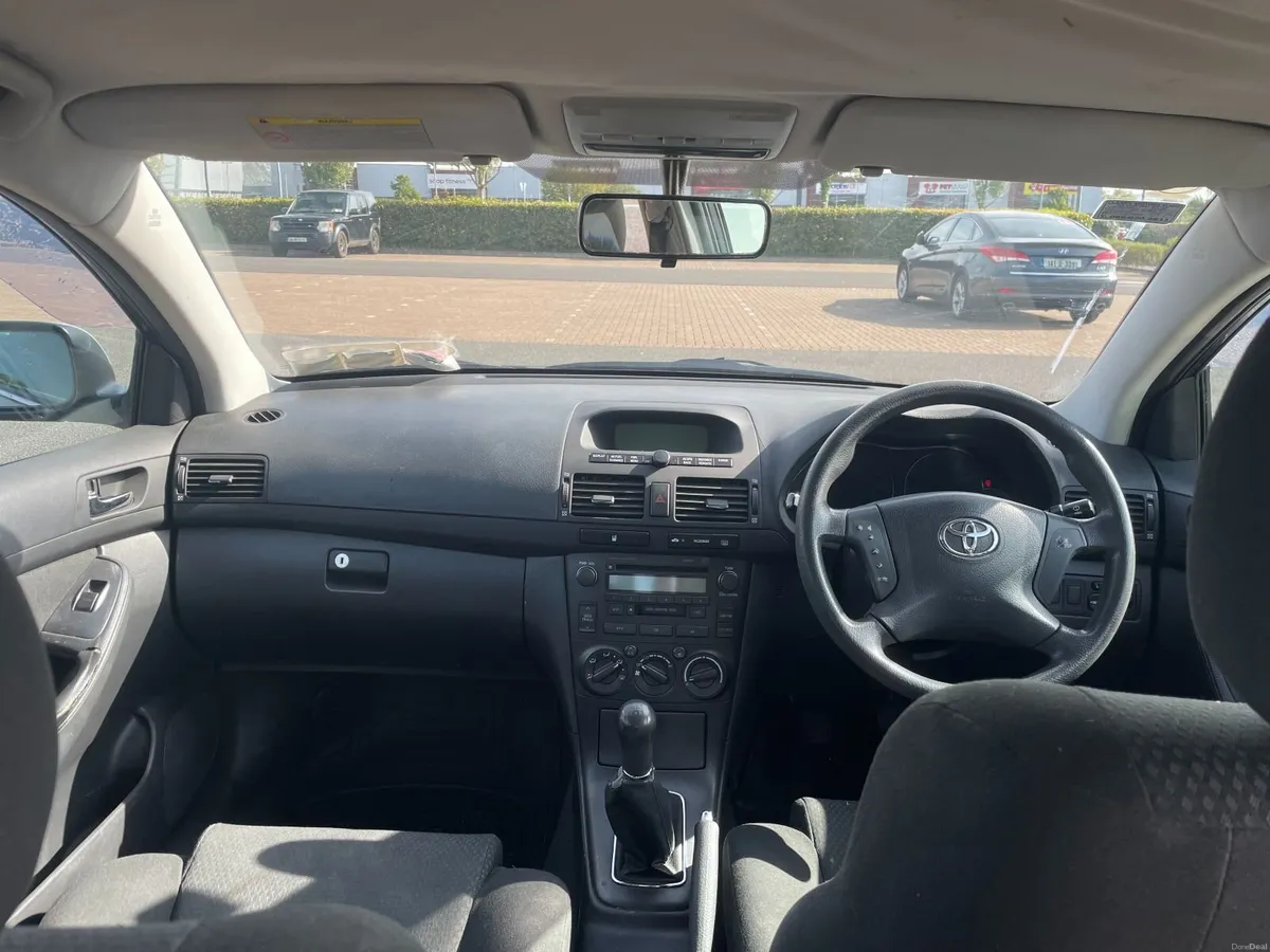 Toyota Avensis 2004 - Image 5