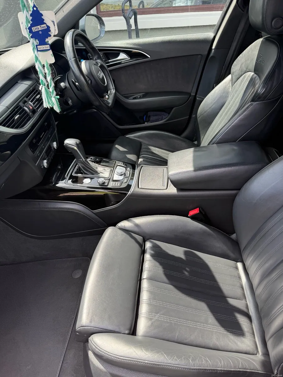 2017 Audi A6  S-Line Auto Black Edition - Image 2