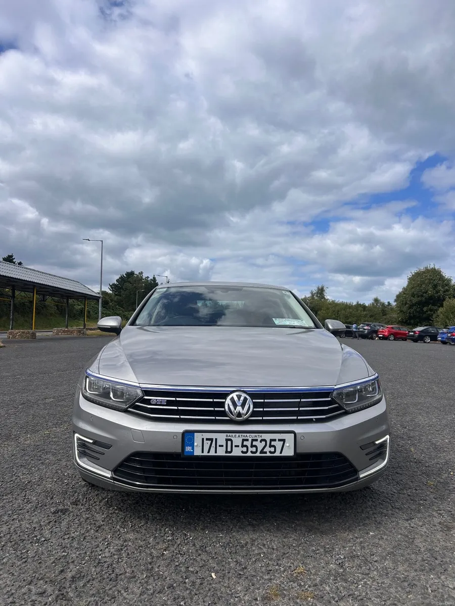 Volkswagen Passat GTE 2017 - Image 3