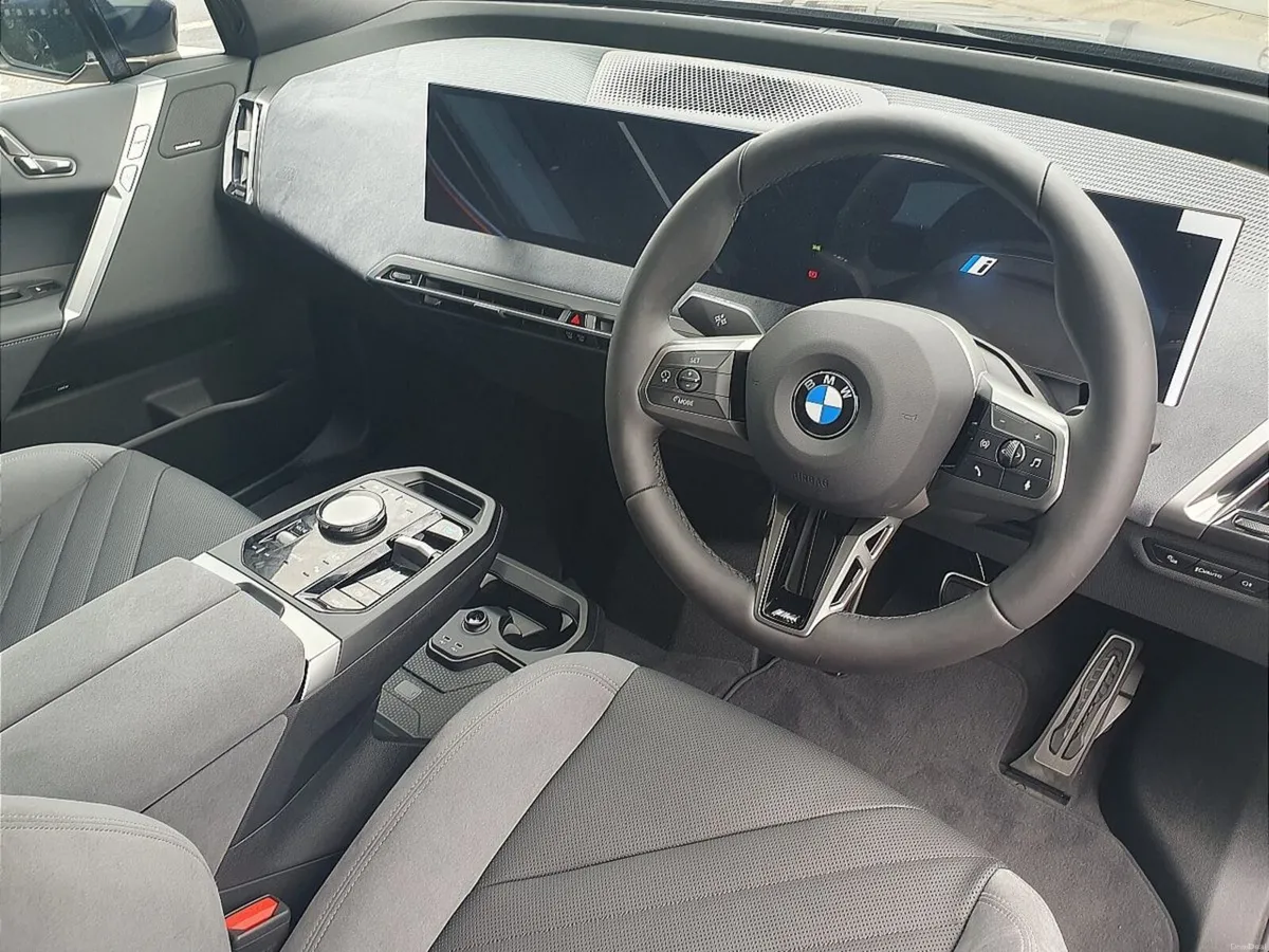 BMW iX xDrive45 M Sport - Image 5