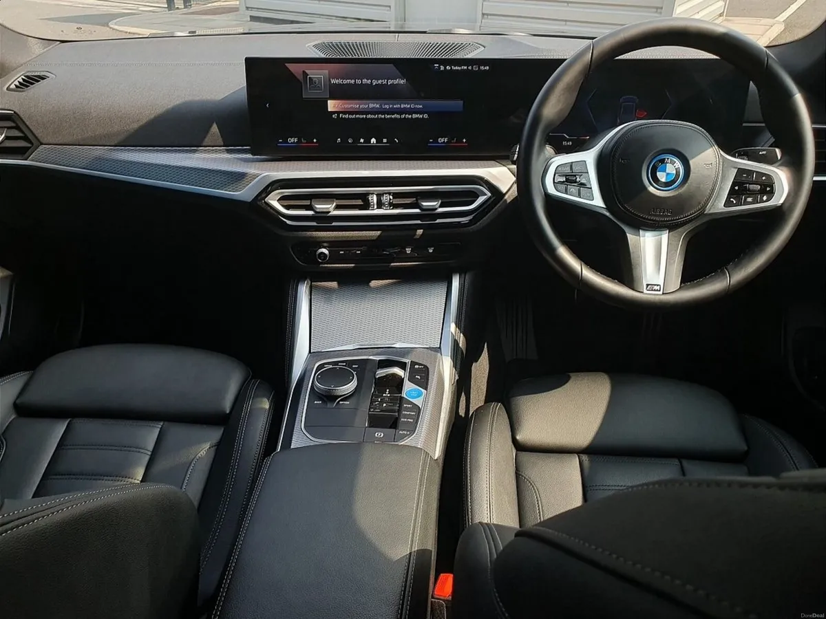 BMW i4 eDrive35 M Sport - Image 4