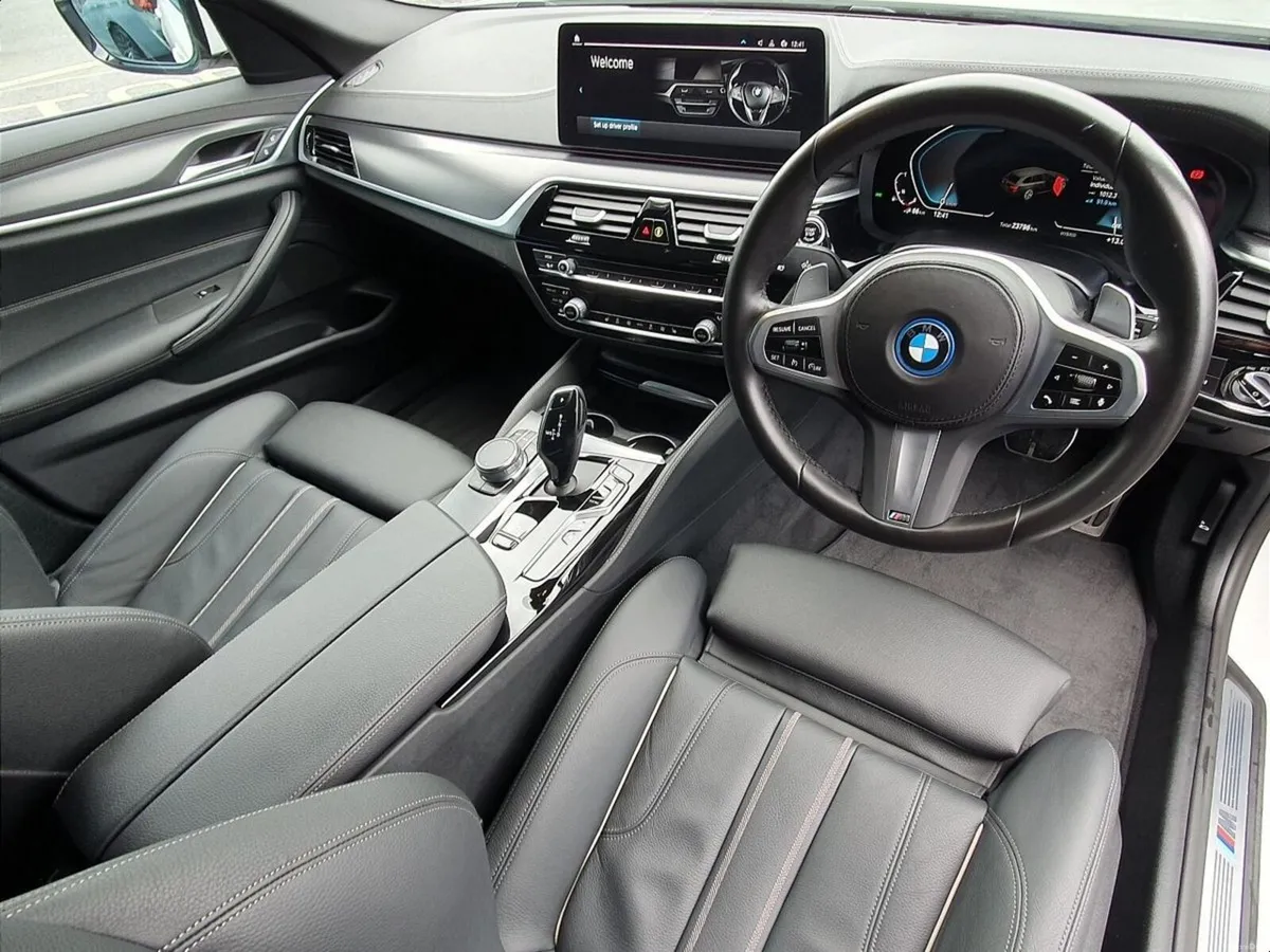 BMW 5-Series 530e M Sport Touring - Image 6