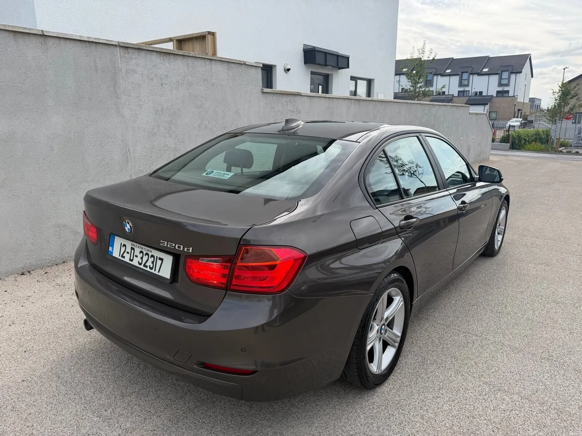 2012 BMW 320D AUTOMATIC LOW MILEAGE !! MINT !! - Image 4