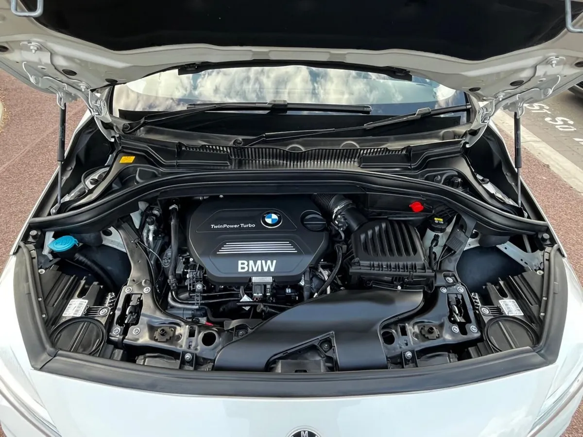 BMW 2017 Full option 7 Seater 218d. - Image 6