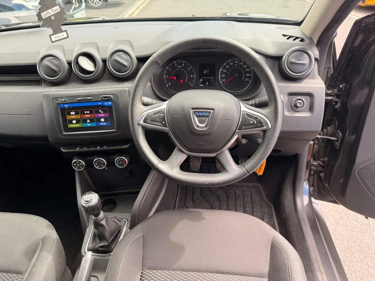 Dacia Duster 2020 1.5 blue edition - Image 5