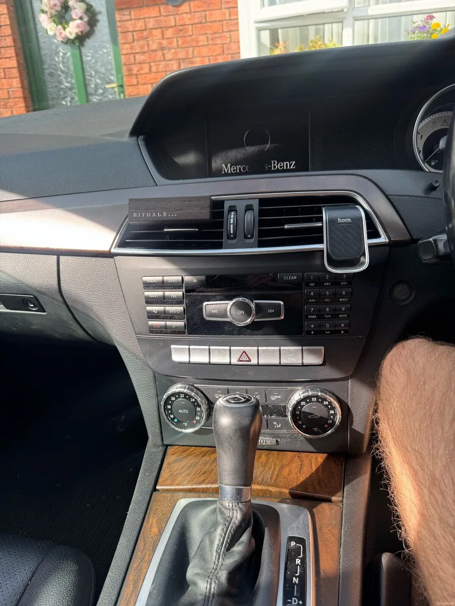 Mercedes C-Class C220 CDI - Image 6
