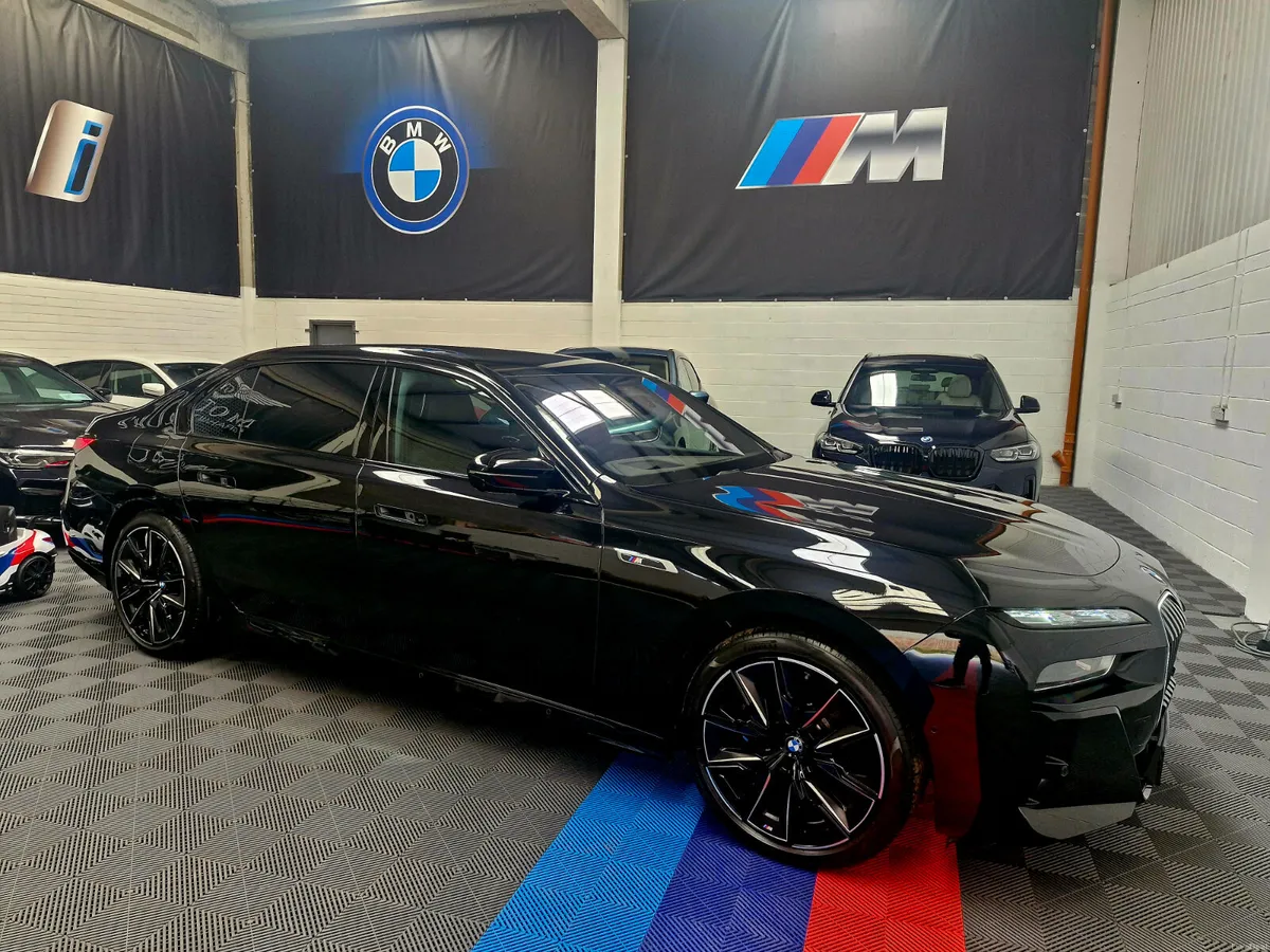 M70 XDRIVE ^ULTIMATE^ €250,000 NEW (EVERY OPTION) - Image 4
