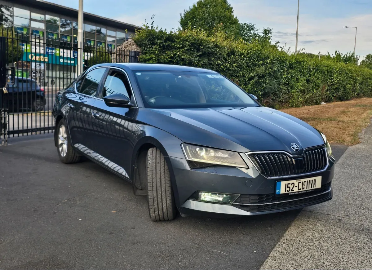 Skoda Superb 2.0 TDI 2015 - Image 2