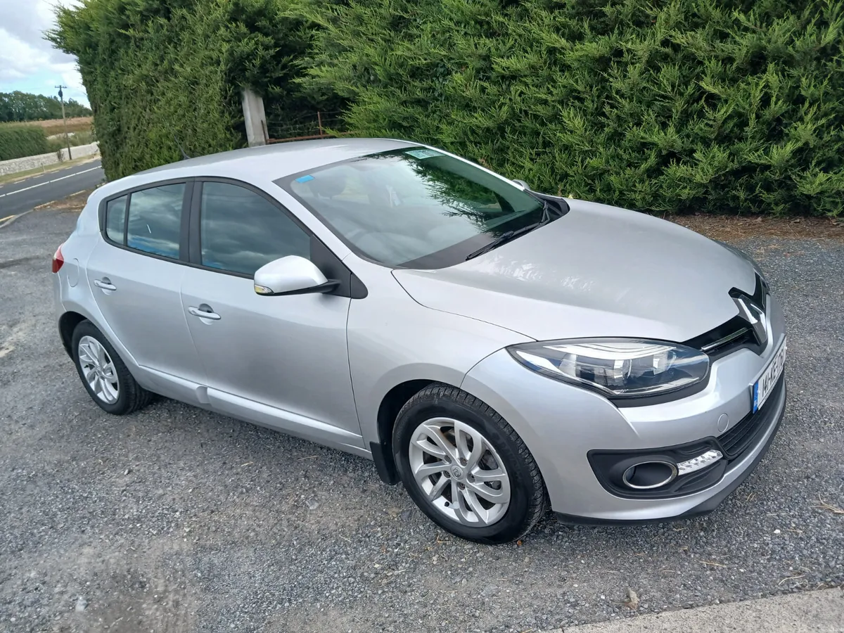 Renault Megane 2014 5 door Dsl Tax and test - Image 1