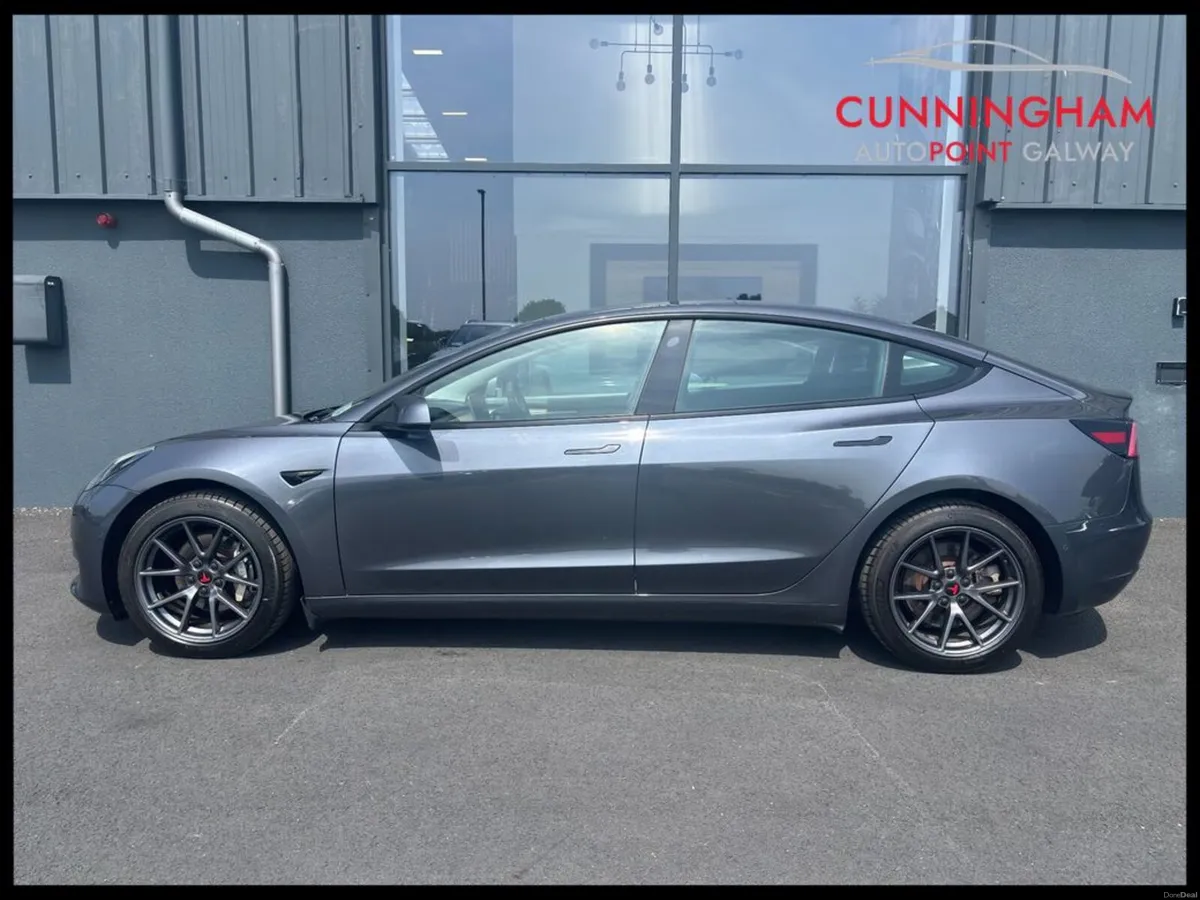 Tesla Model 3 RWD [Low Mileage] - Image 4