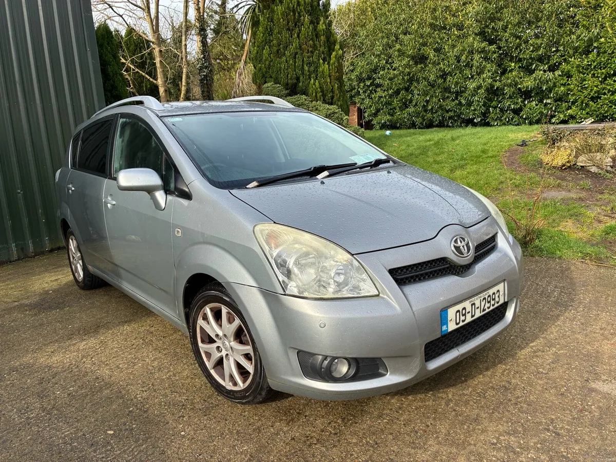 Toyota Verso 7 Seater , Nct 14/07/27 Tax 09/26 - Image 2