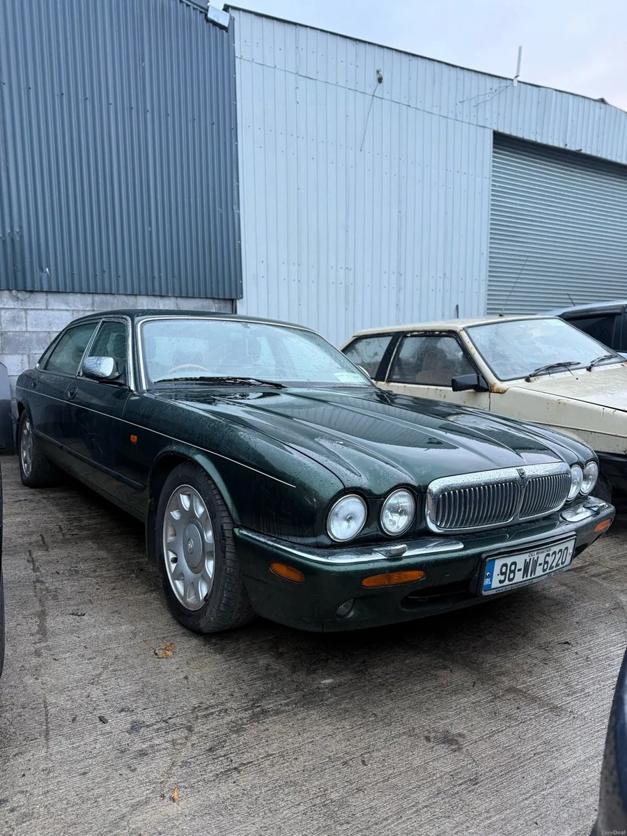 Jaguar XJ8 4.0 V8 not running project car - Image 1