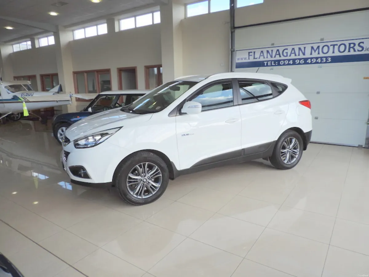 Hyundai ix35 1.7 CRDI SE 5DR - Image 2