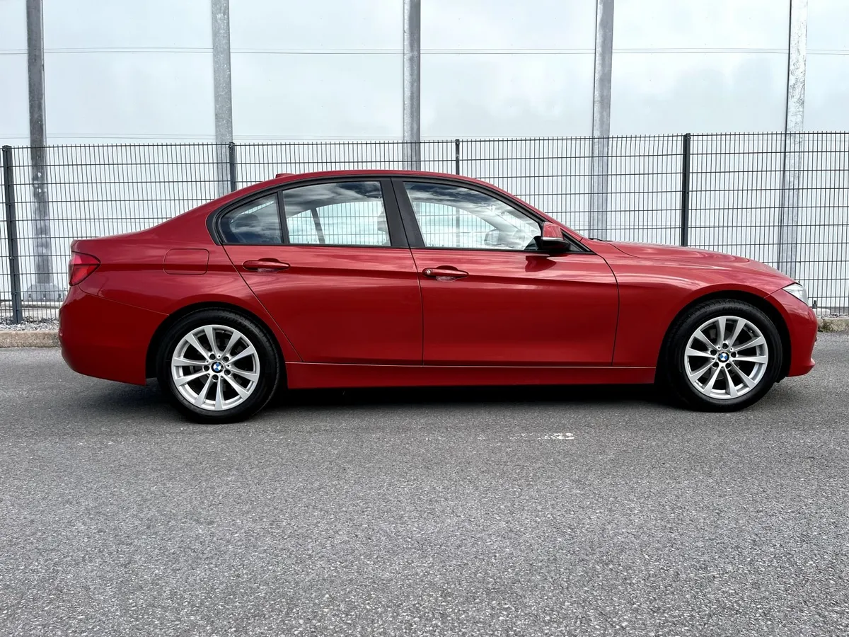 BMW 3-Series 2016 - Image 5