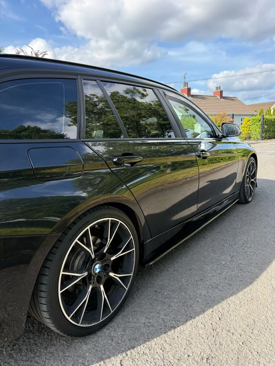2016 BMW 320d sportTouring | 6 Speed Manual - Image 6