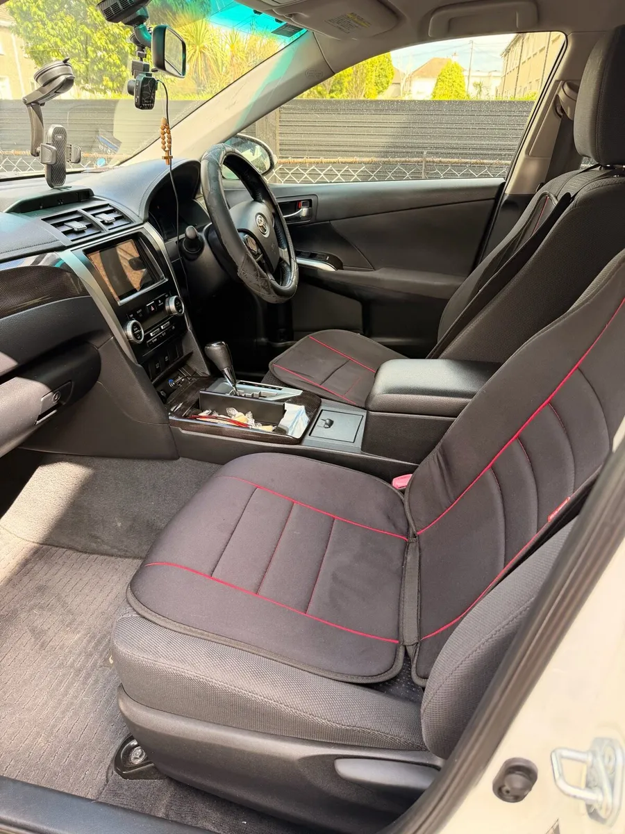Toyota Camry - Image 4