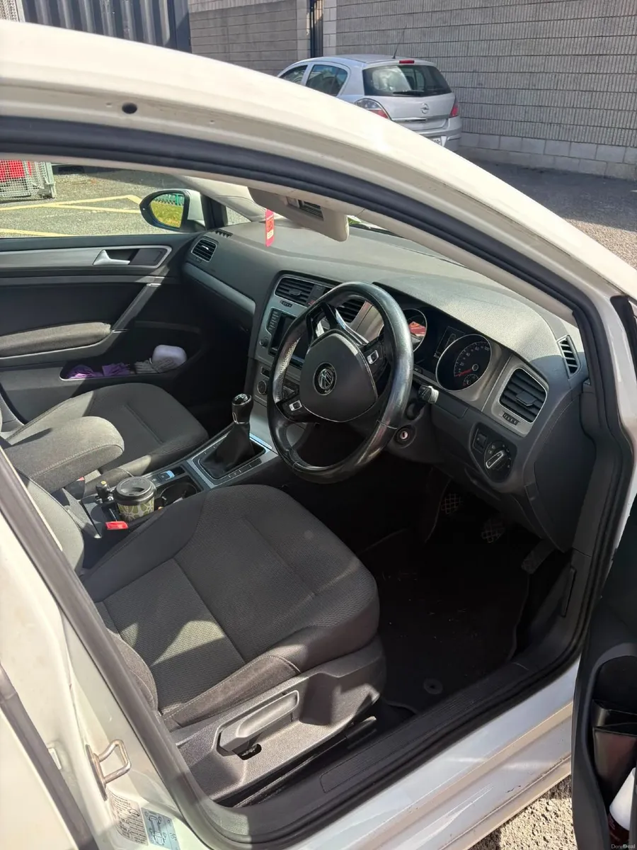 Volkswagen Golf 2015 - Image 2