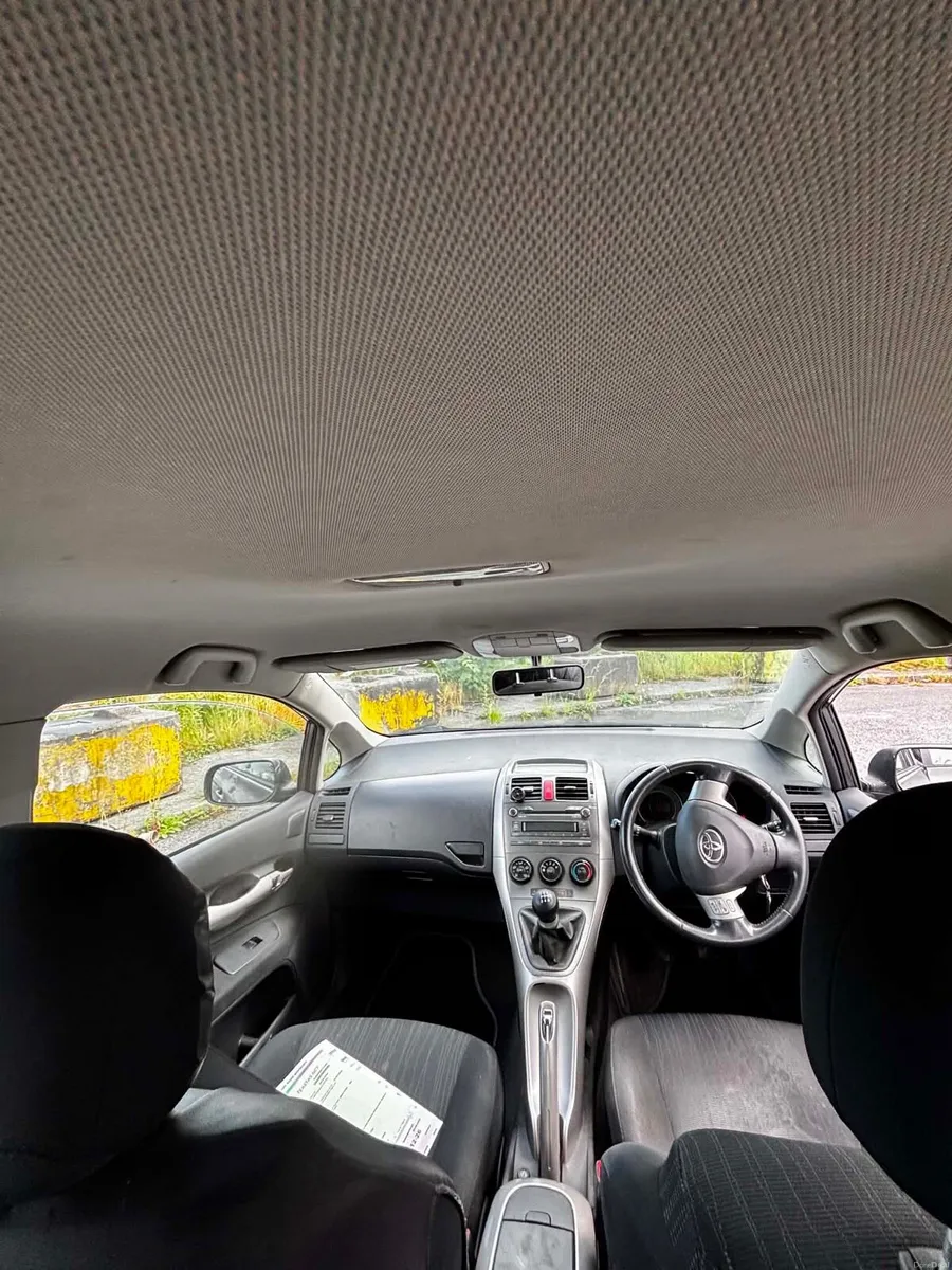 Toyota auris - Image 5