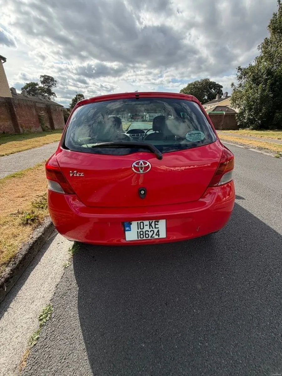 2010 Toyota Vitz - Image 3