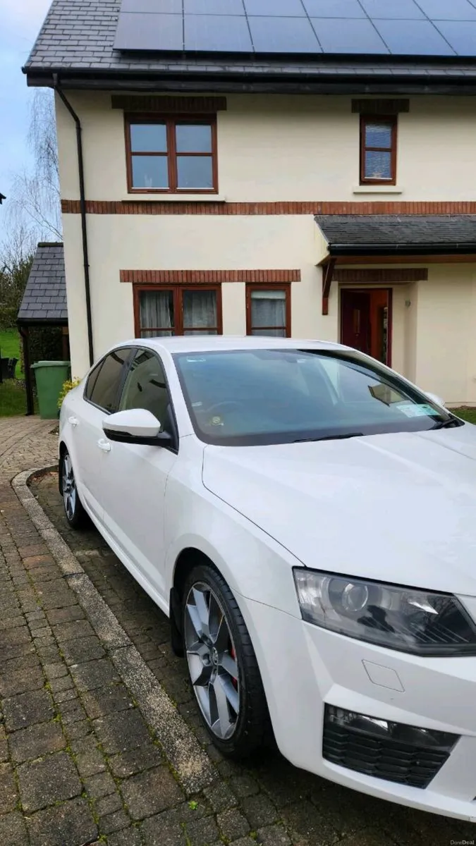 Car - Image 3