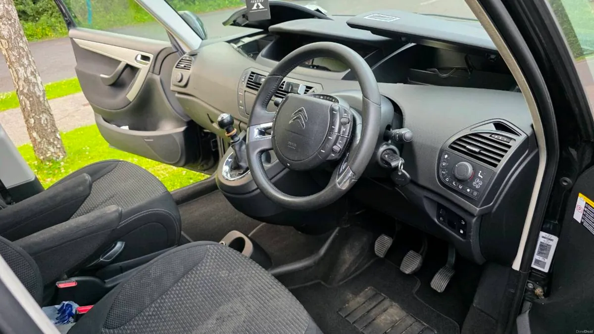 Citroen C4 Grand Picasso Spacious 7 Seater - Image 6