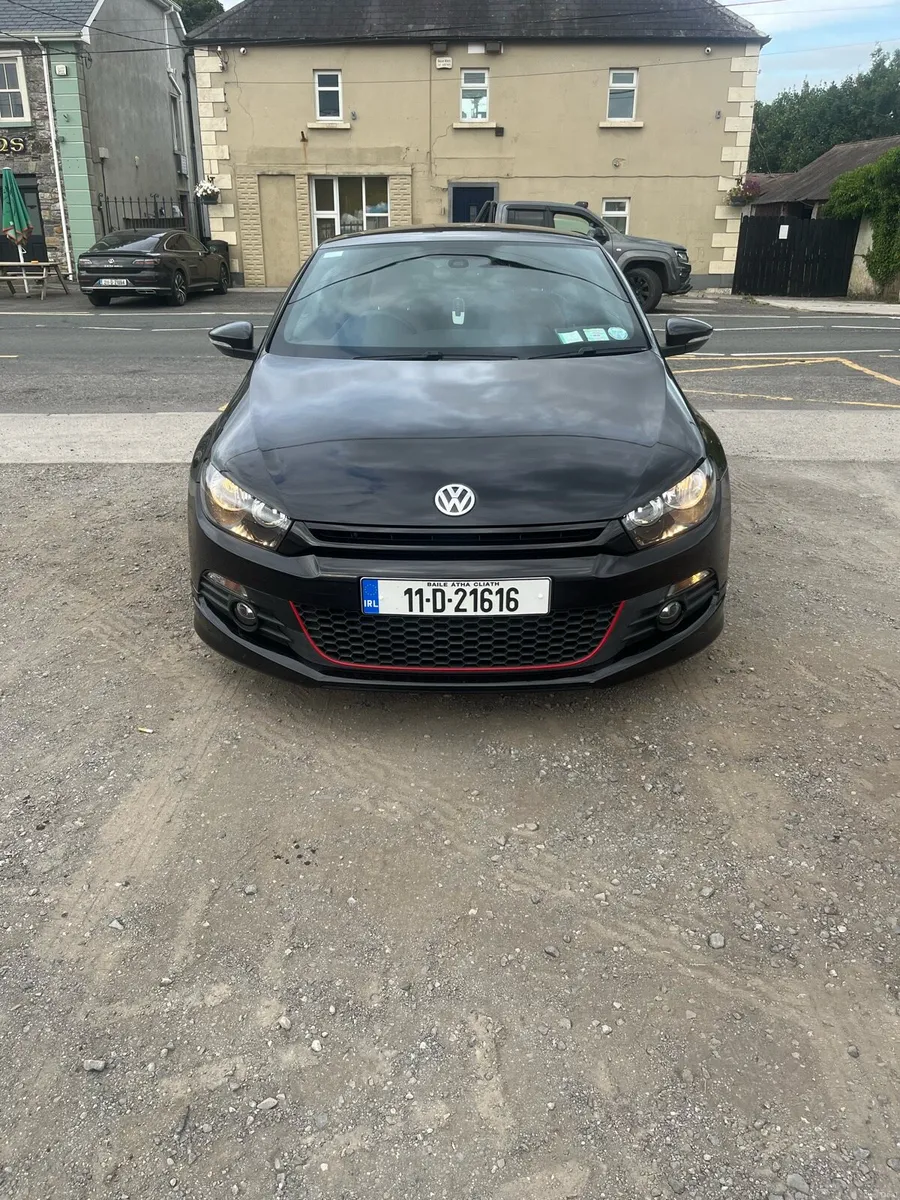 Volkswagen Scirocco 2.0 TDI 2011 - Image 2